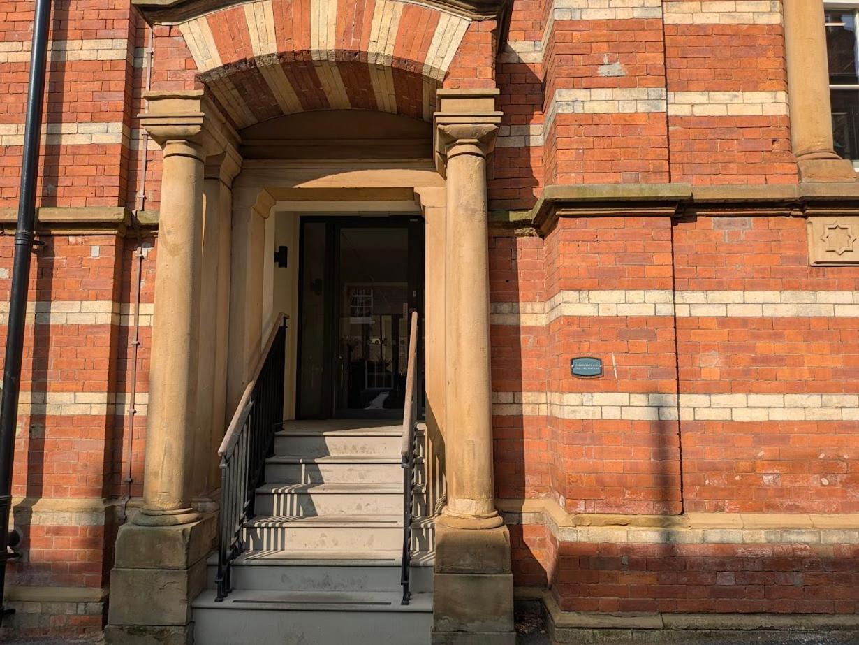 The Old Fire Station Luxury Apartment 约克 外观 照片
