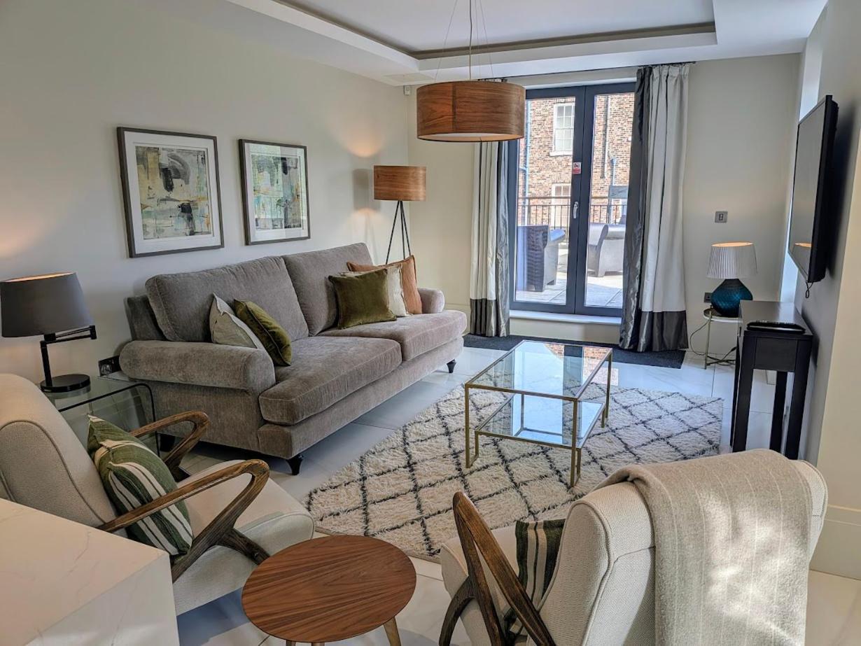 The Old Fire Station Luxury Apartment 约克 外观 照片
