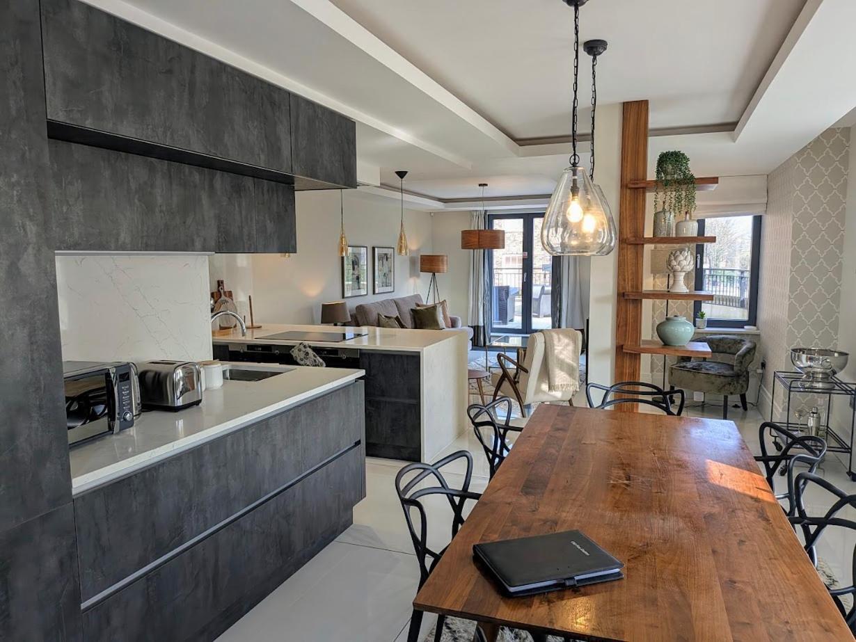 The Old Fire Station Luxury Apartment 约克 外观 照片