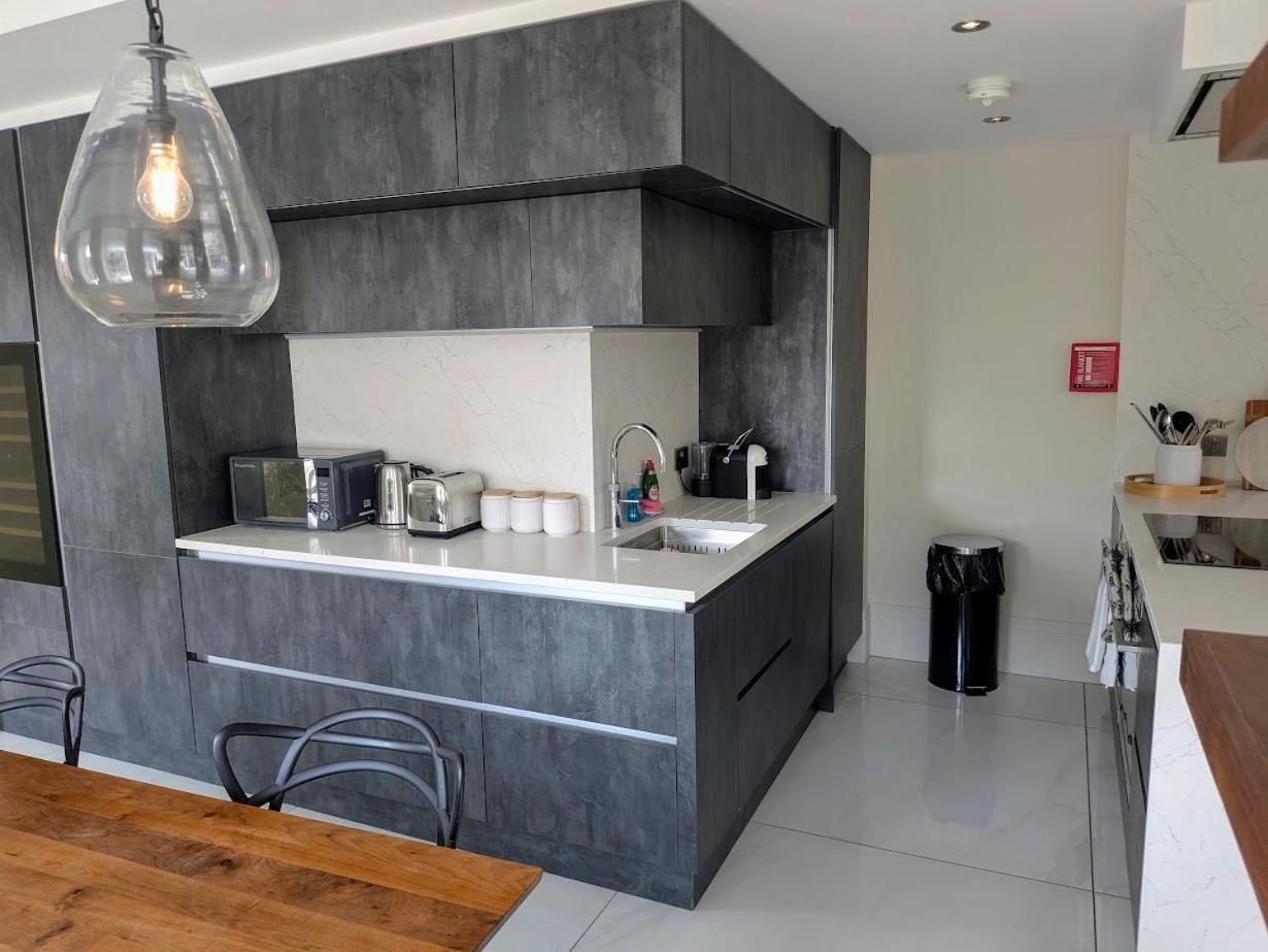 The Old Fire Station Luxury Apartment 约克 外观 照片